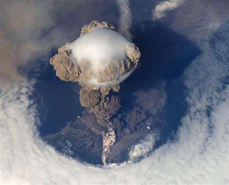 philippine volcano eruption.